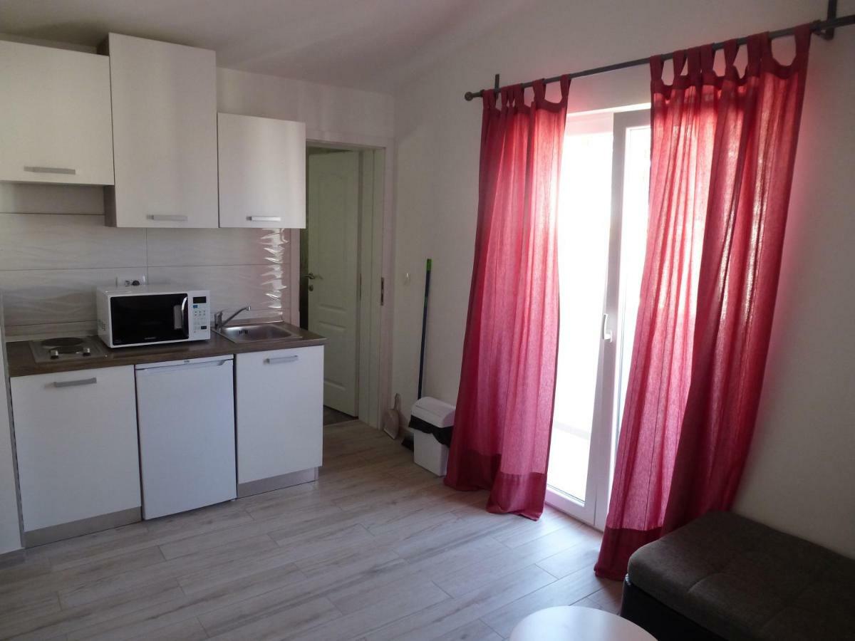 Apartment Vicko Drvenik  Zewnętrze zdjęcie