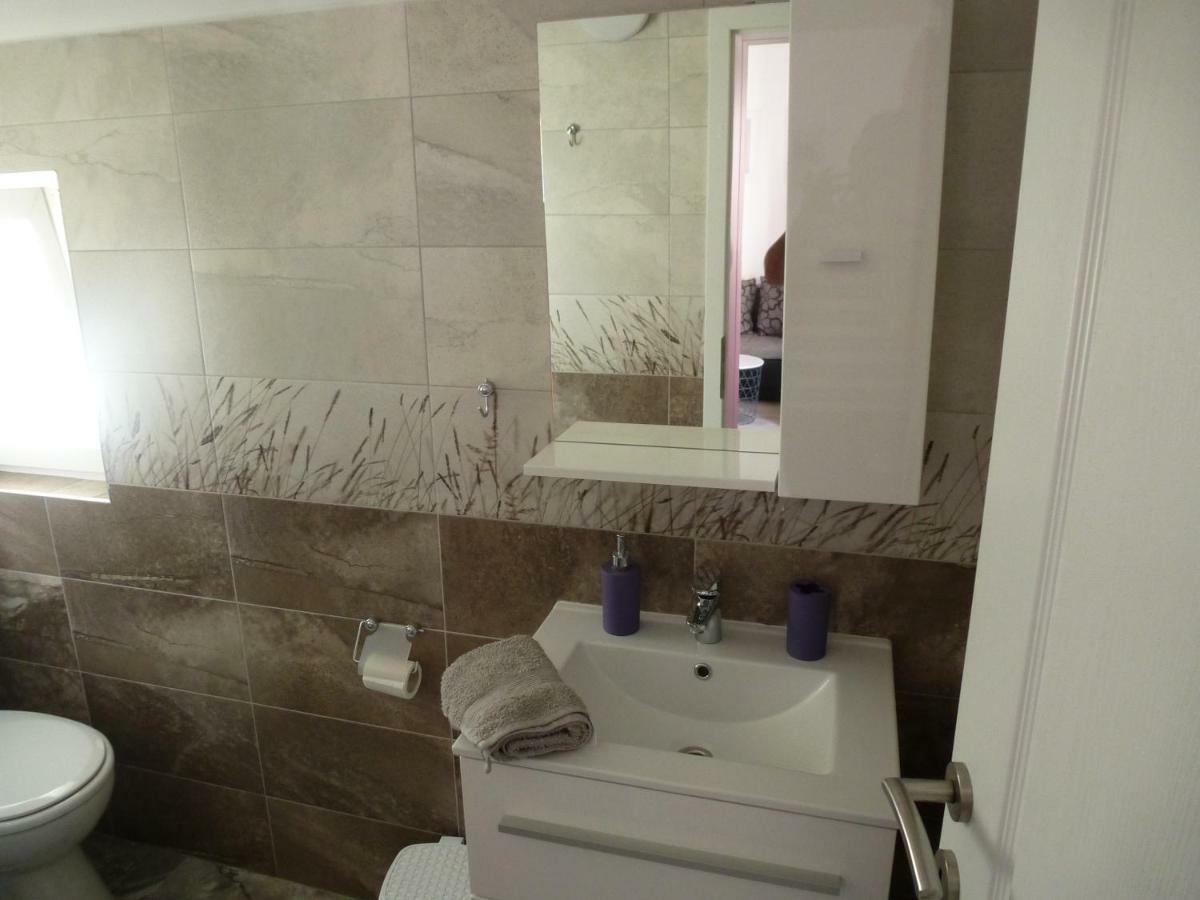 Apartment Vicko Drvenik  Zewnętrze zdjęcie