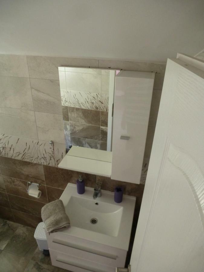 Apartment Vicko Drvenik  Zewnętrze zdjęcie