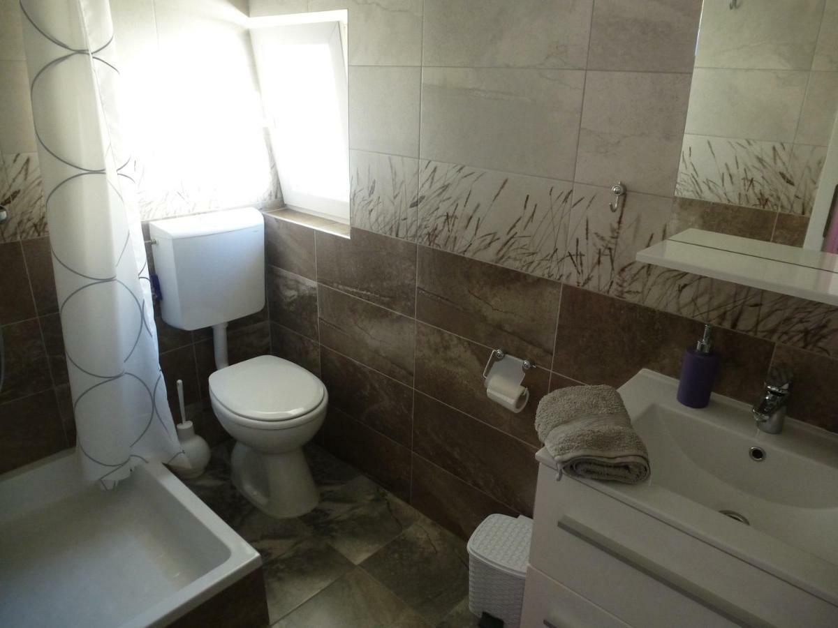 Apartment Vicko Drvenik  Zewnętrze zdjęcie